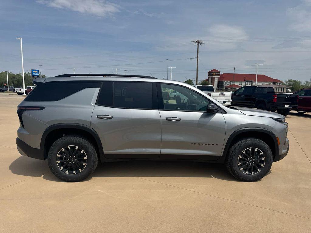 new 2026 Chevrolet Traverse car, priced at $56,504
