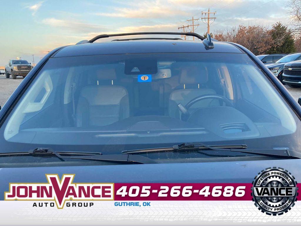 used 2019 GMC Yukon car, priced at $27,850