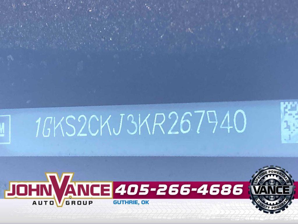 used 2019 GMC Yukon car, priced at $27,850