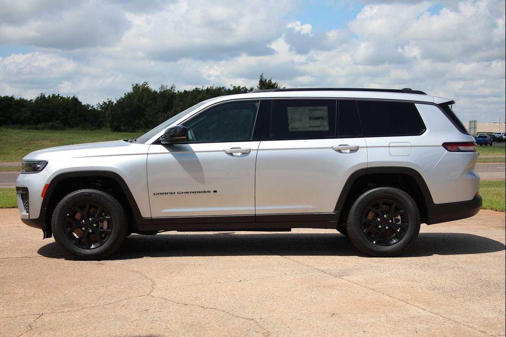 new 2026 Jeep Grand Cherokee L car, priced at $46,944