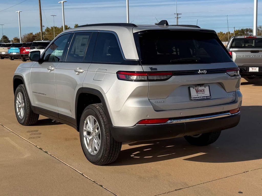 new 2025 Jeep Grand Cherokee car, priced at $38,835