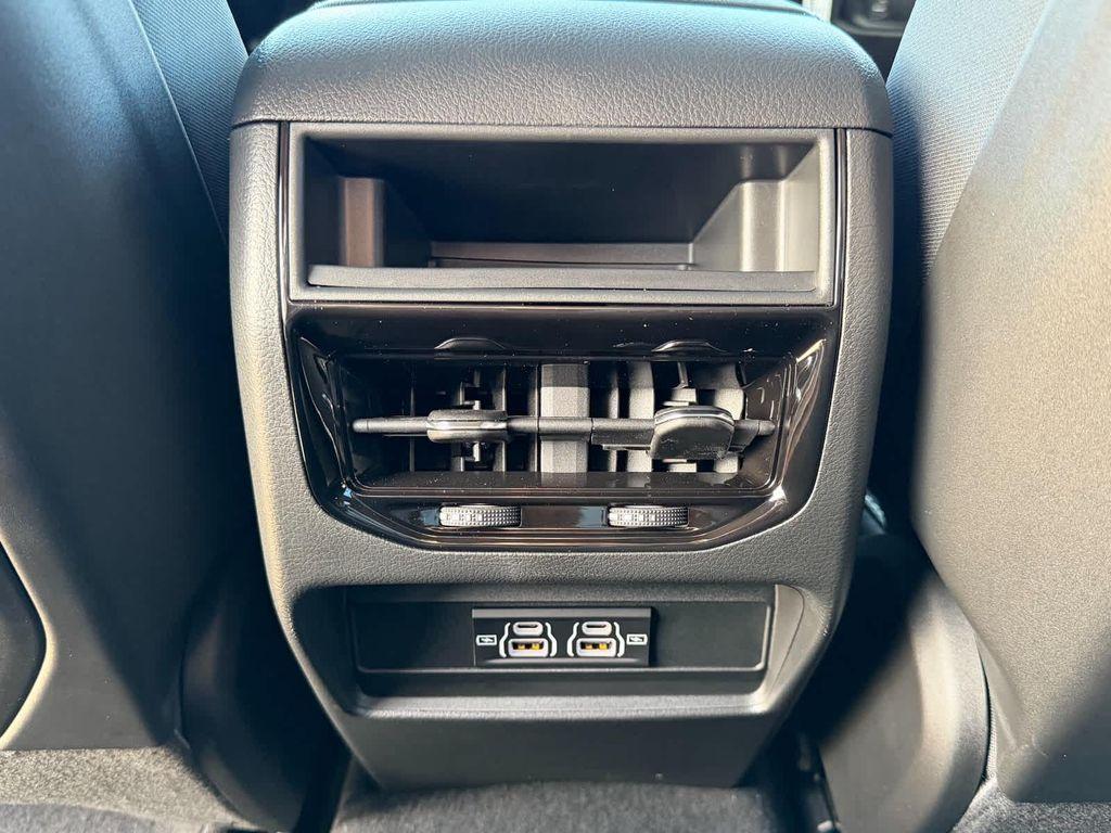 new 2025 Jeep Grand Cherokee car, priced at $38,835