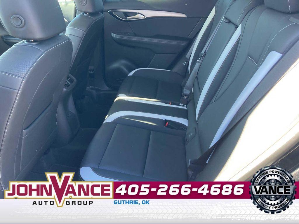 used 2025 Buick Envision car, priced at $30,000