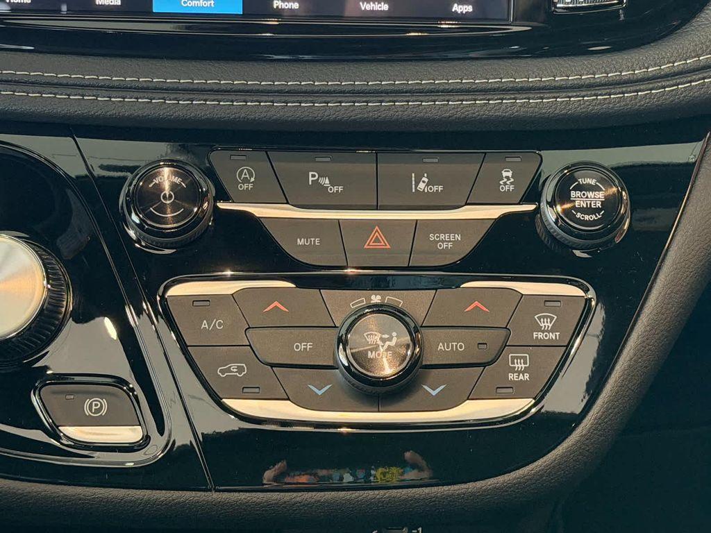 new 2026 Chrysler Pacifica car, priced at $47,656