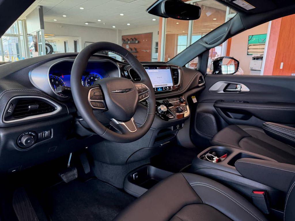 new 2026 Chrysler Pacifica car, priced at $47,656