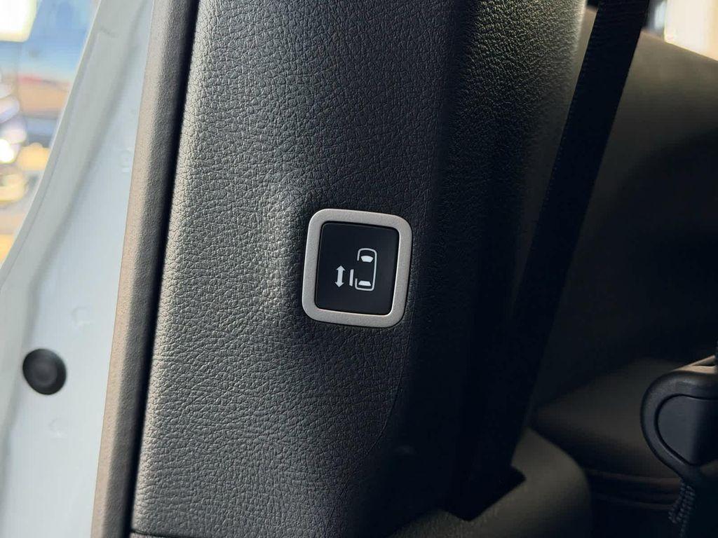 new 2026 Chrysler Pacifica car, priced at $47,656