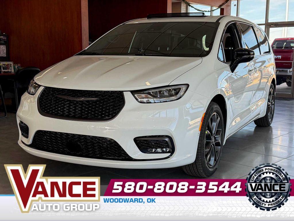 new 2026 Chrysler Pacifica car, priced at $47,656