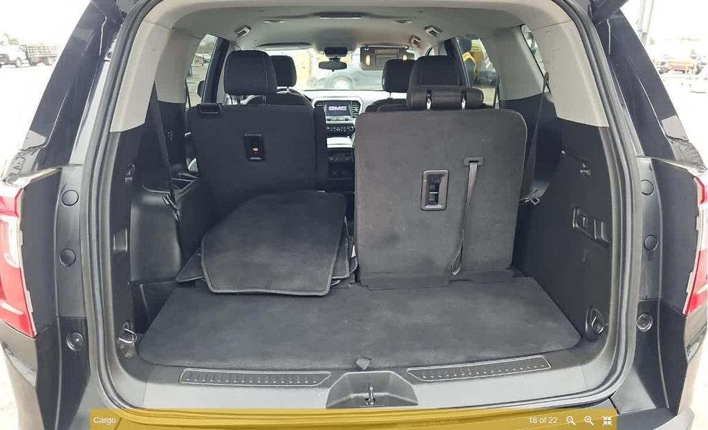 used 2023 GMC Acadia car, priced at $30,553