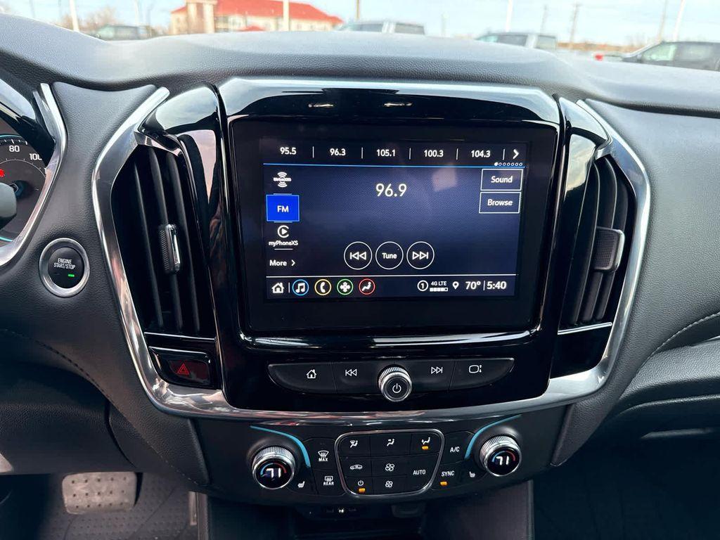 used 2023 Chevrolet Traverse car, priced at $31,330
