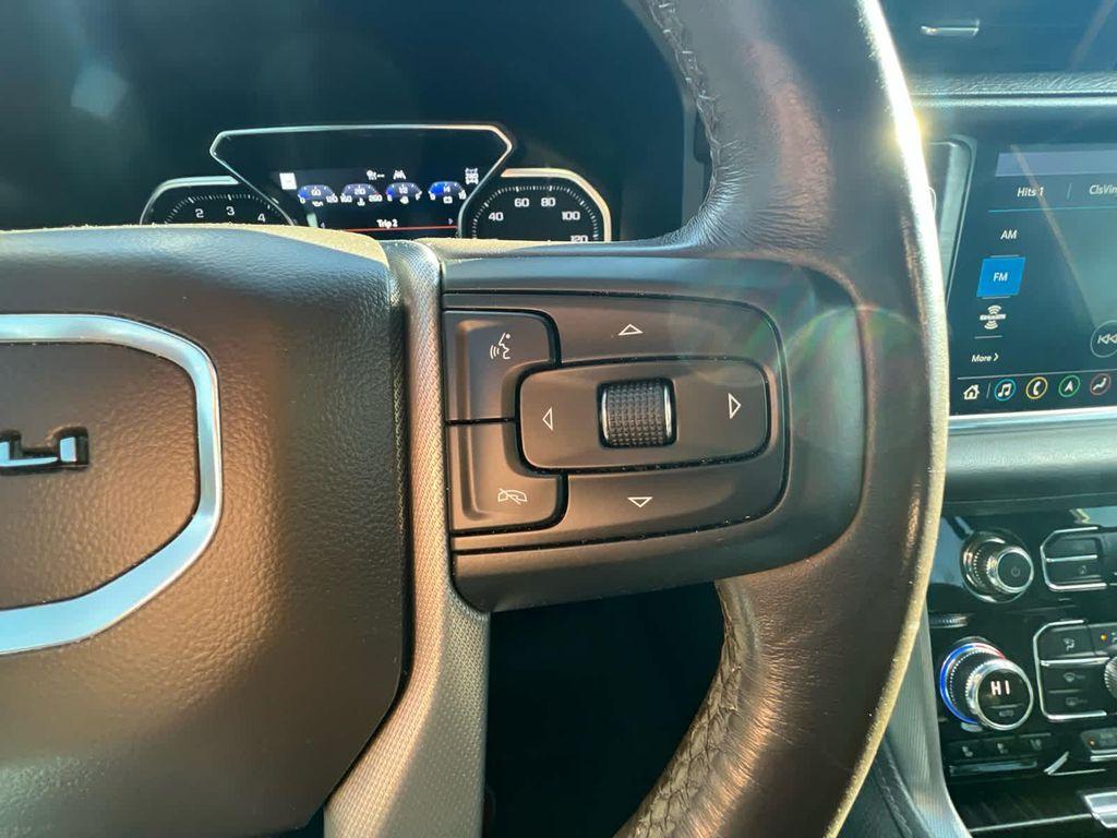 used 2021 GMC Yukon XL car, priced at $39,591