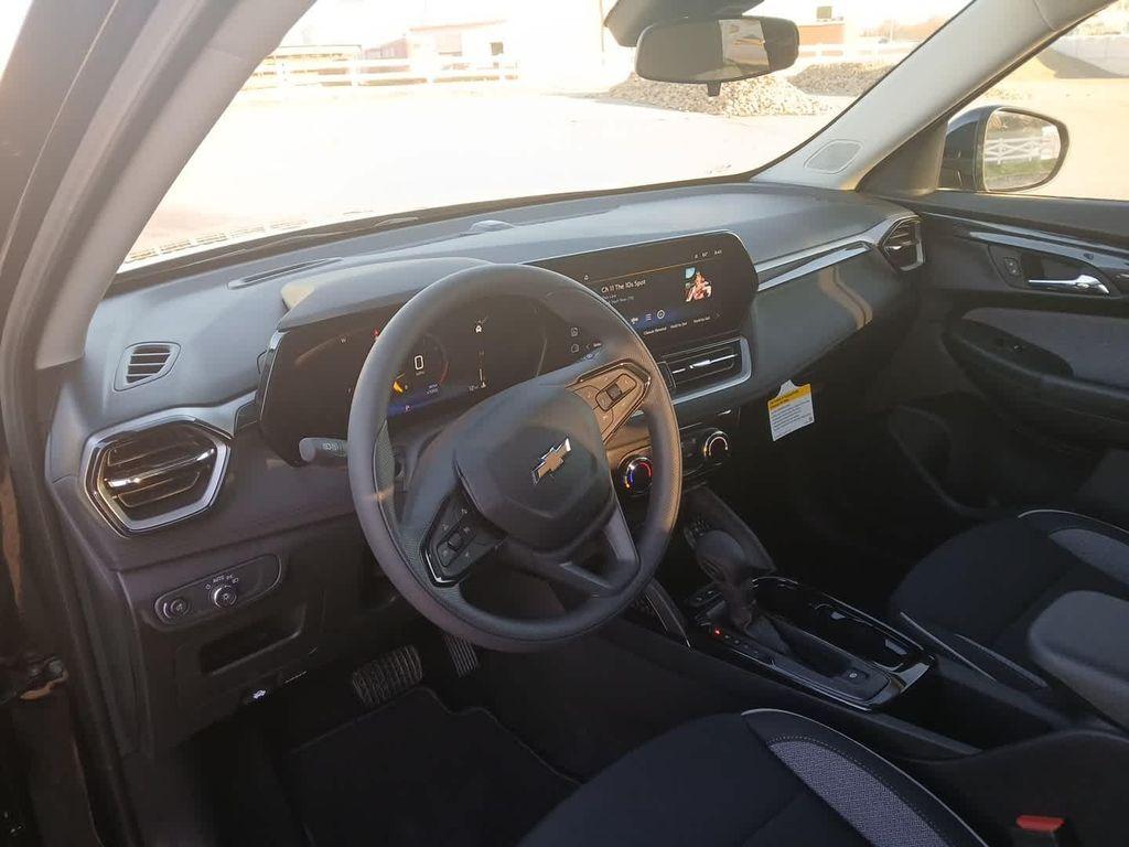 new 2026 Chevrolet TrailBlazer car, priced at $27,320