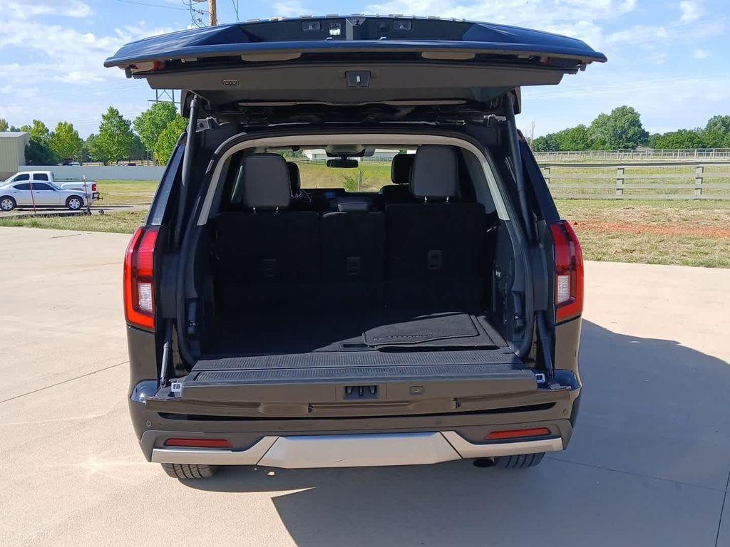 used 2025 Ford Expedition car, priced at $68,876
