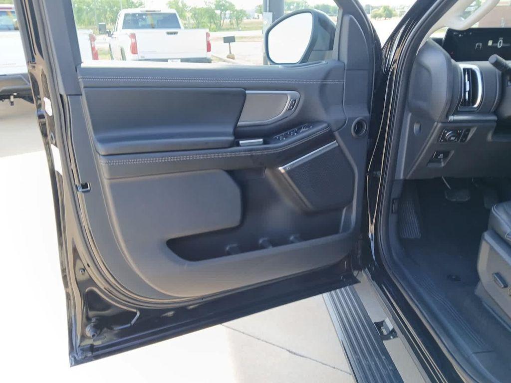 used 2025 Ford Expedition car, priced at $68,876