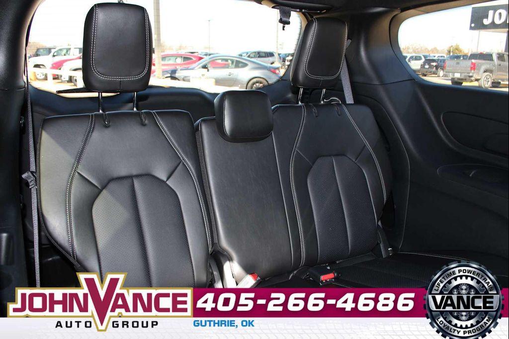 used 2025 Chrysler Pacifica car, priced at $37,687