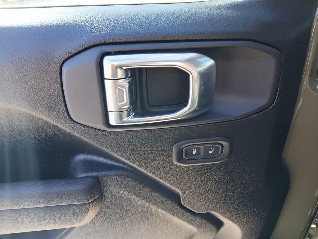 new 2026 Jeep Wrangler car, priced at $43,045