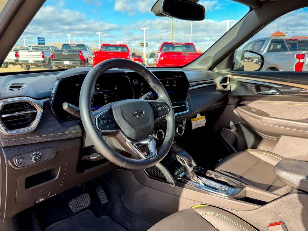 used 2025 Chevrolet TrailBlazer car, priced at $27,790