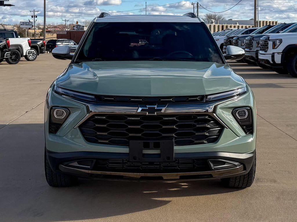 used 2025 Chevrolet TrailBlazer car, priced at $27,790