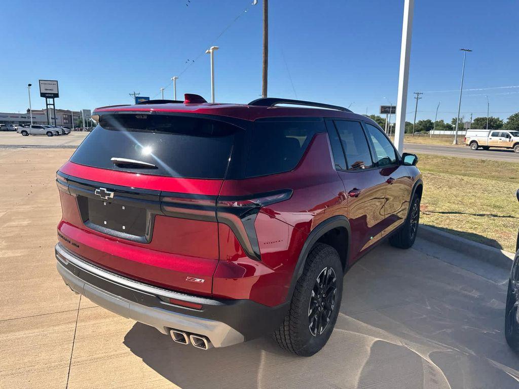 new 2026 Chevrolet Traverse car, priced at $57,199