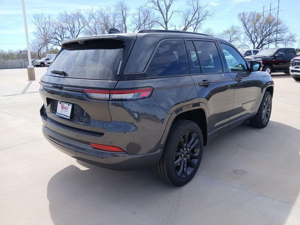 new 2026 Jeep Grand Cherokee car, priced at $54,575