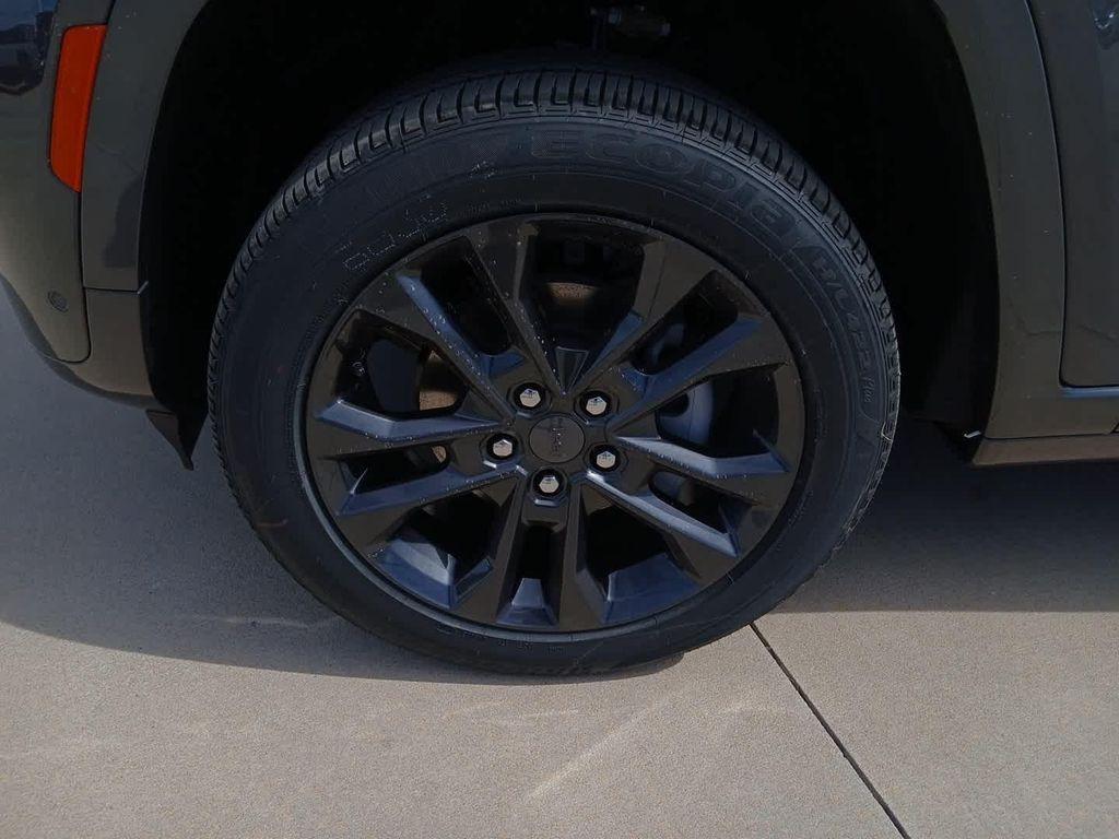 new 2026 Jeep Grand Cherokee car, priced at $54,575