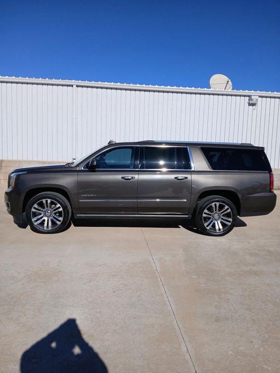 used 2019 GMC Yukon XL car, priced at $28,489