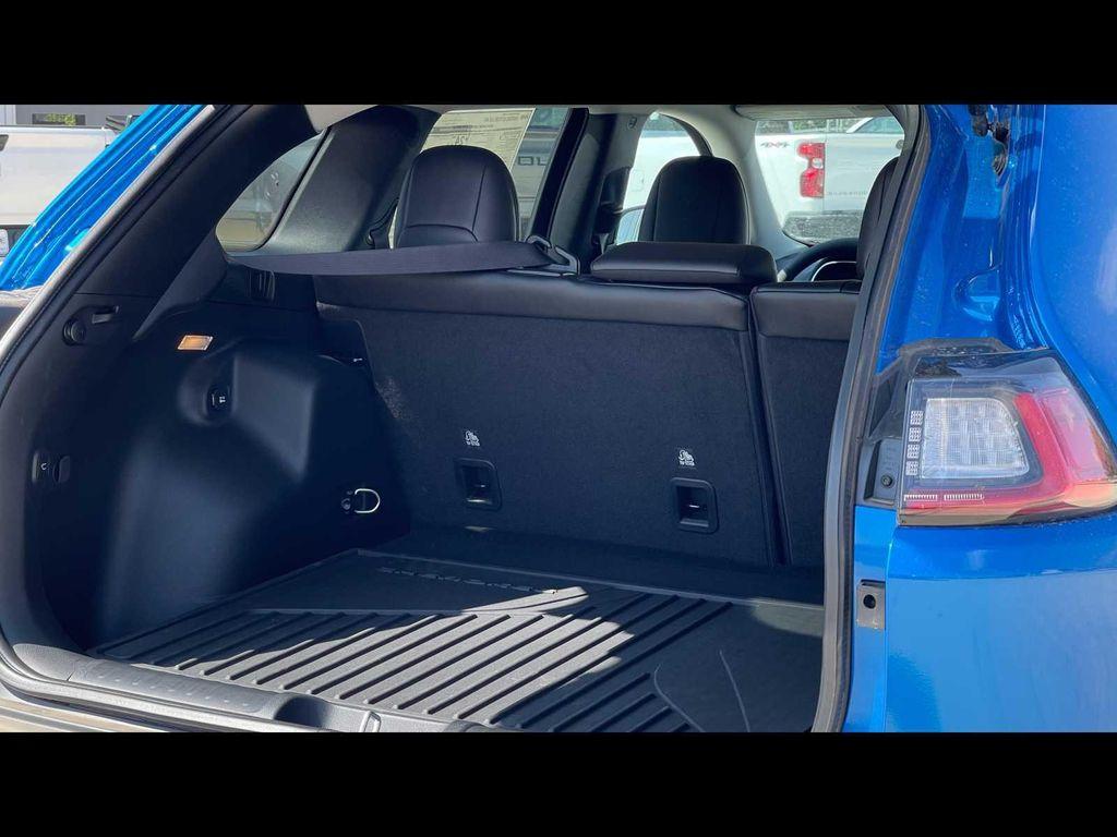 new 2023 Jeep Cherokee car, priced at $37,890