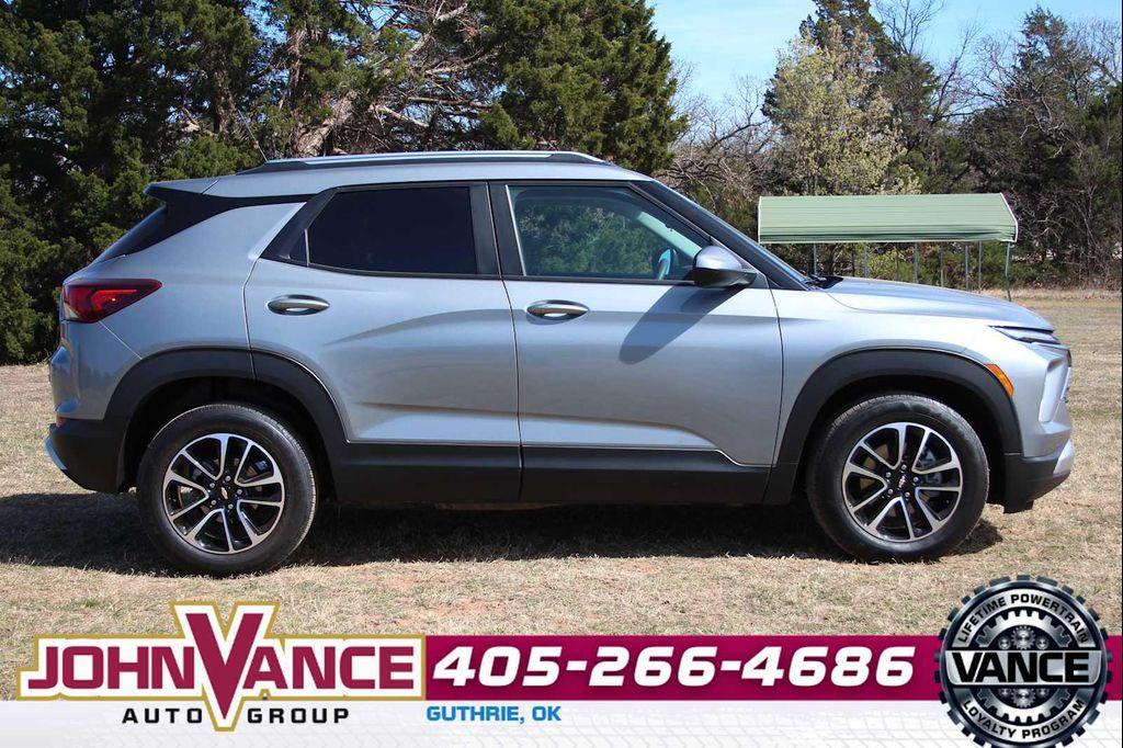 used 2025 Chevrolet TrailBlazer car, priced at $23,995