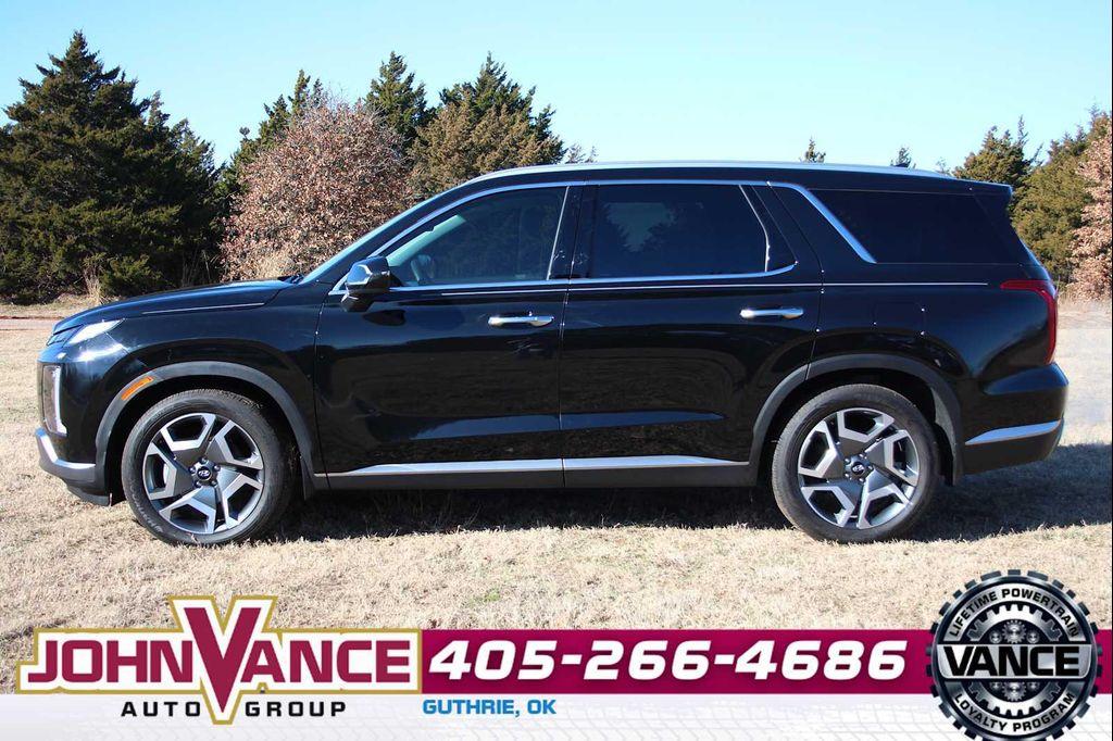 used 2025 Hyundai Palisade car, priced at $39,000
