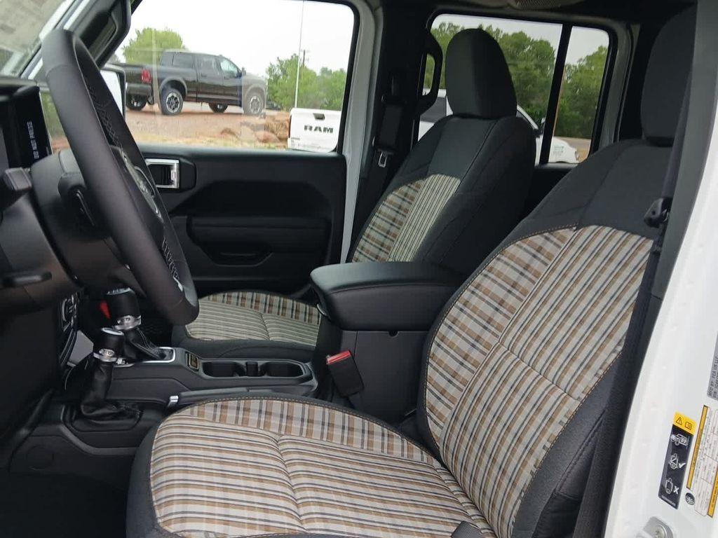 new 2026 Jeep Wrangler car, priced at $51,934