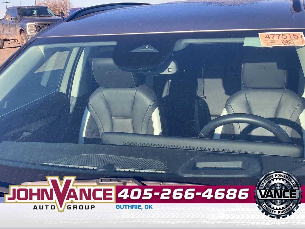 used 2025 Buick Envision car, priced at $31,350