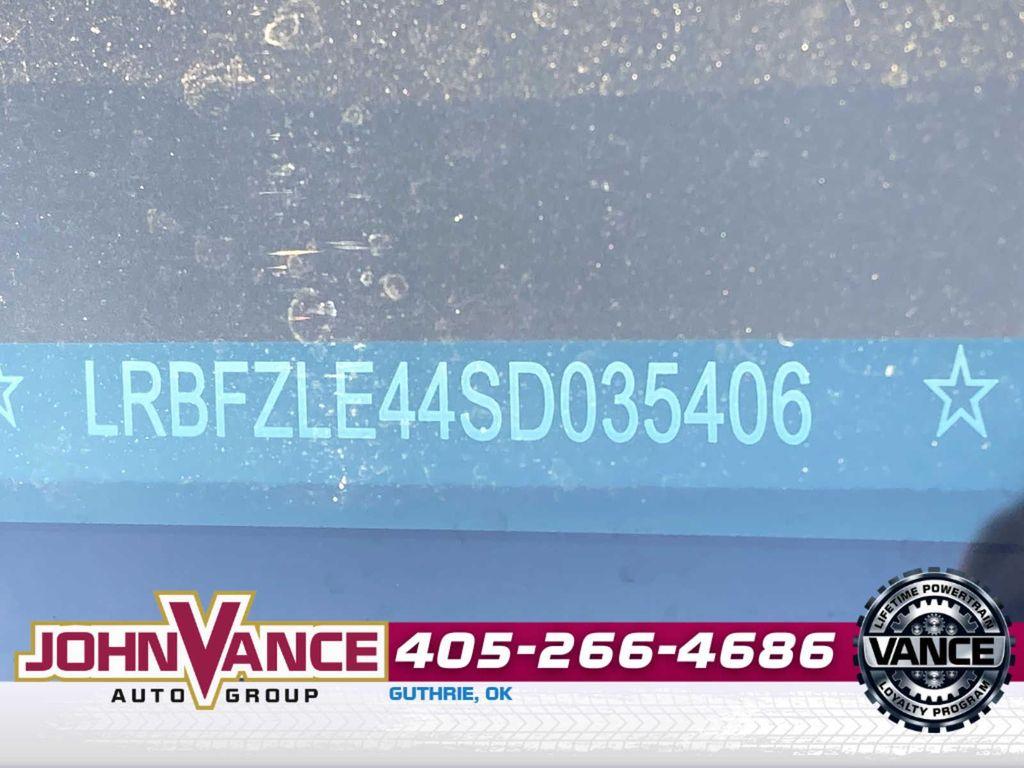 used 2025 Buick Envision car, priced at $31,350