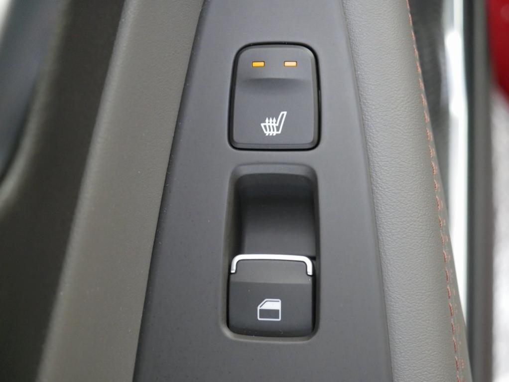 used 2020 Hyundai Santa Fe car, priced at $21,000