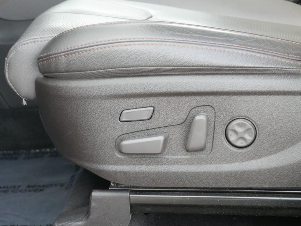 used 2020 Hyundai Santa Fe car, priced at $21,000