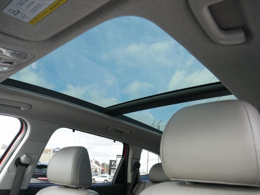 used 2020 Hyundai Santa Fe car, priced at $21,000