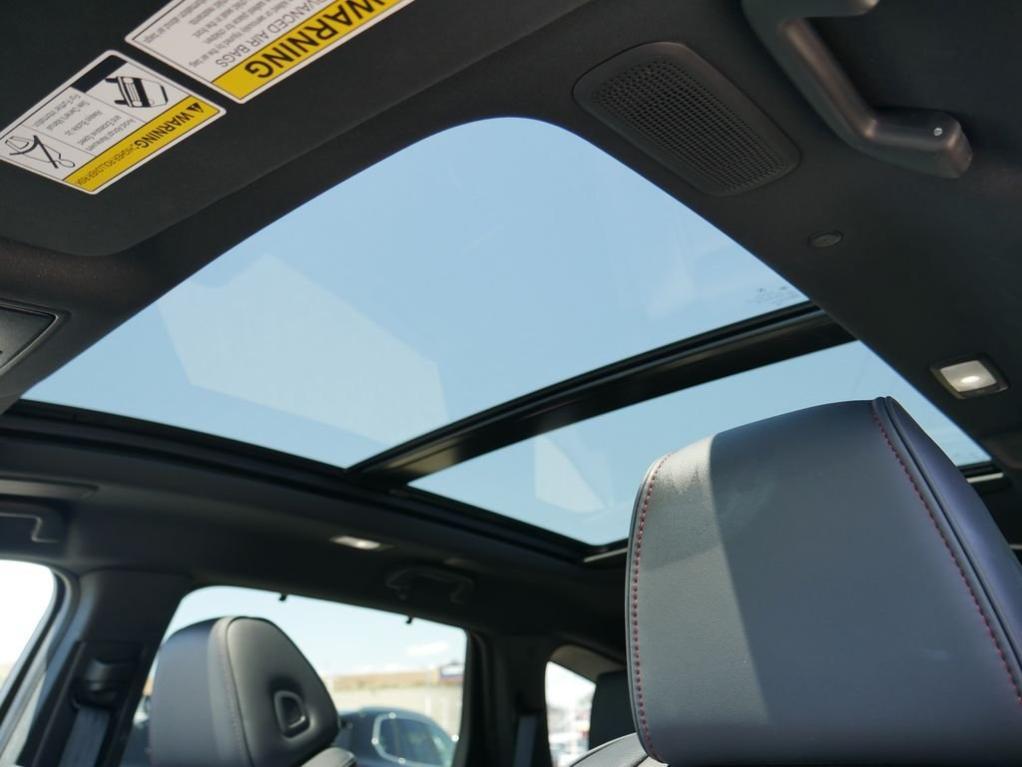 used 2025 Acura MDX car, priced at $52,066