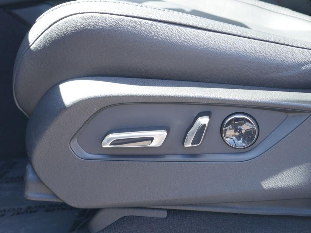 used 2024 Acura MDX car, priced at $39,089