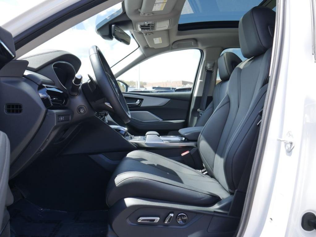 used 2024 Acura MDX car, priced at $39,089