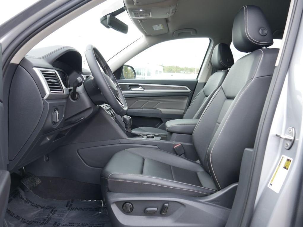 used 2023 Volkswagen Atlas car, priced at $30,300