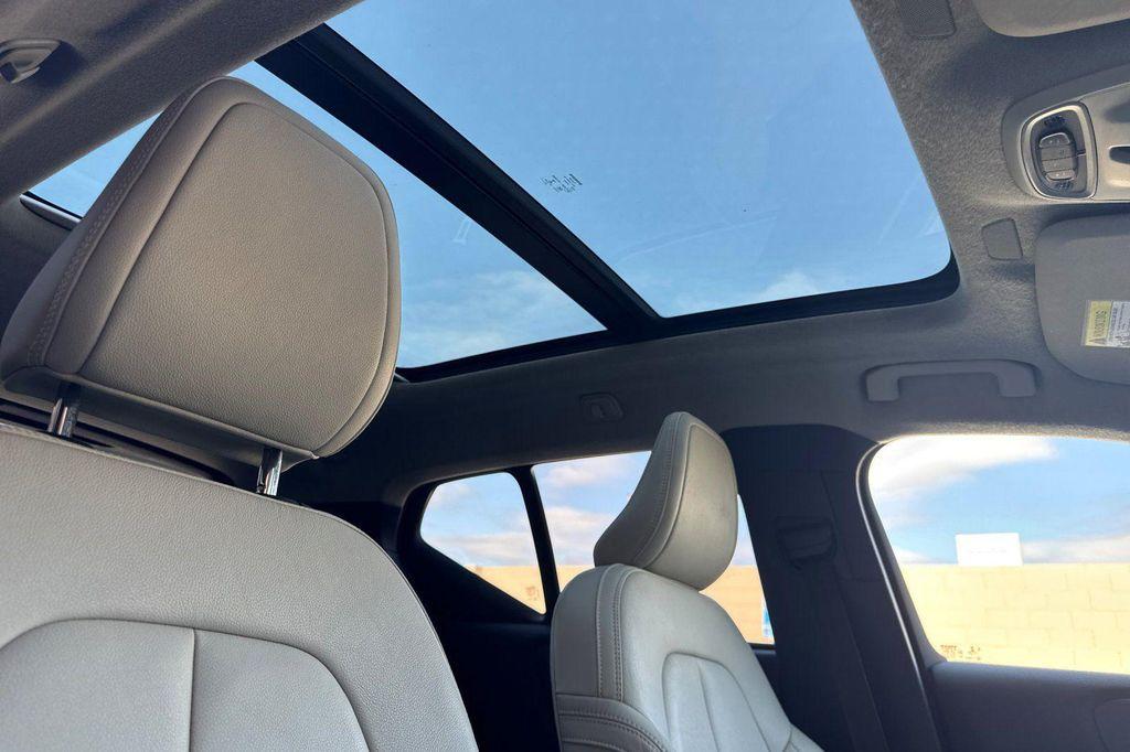 used 2021 Volvo XC40 car, priced at $23,255