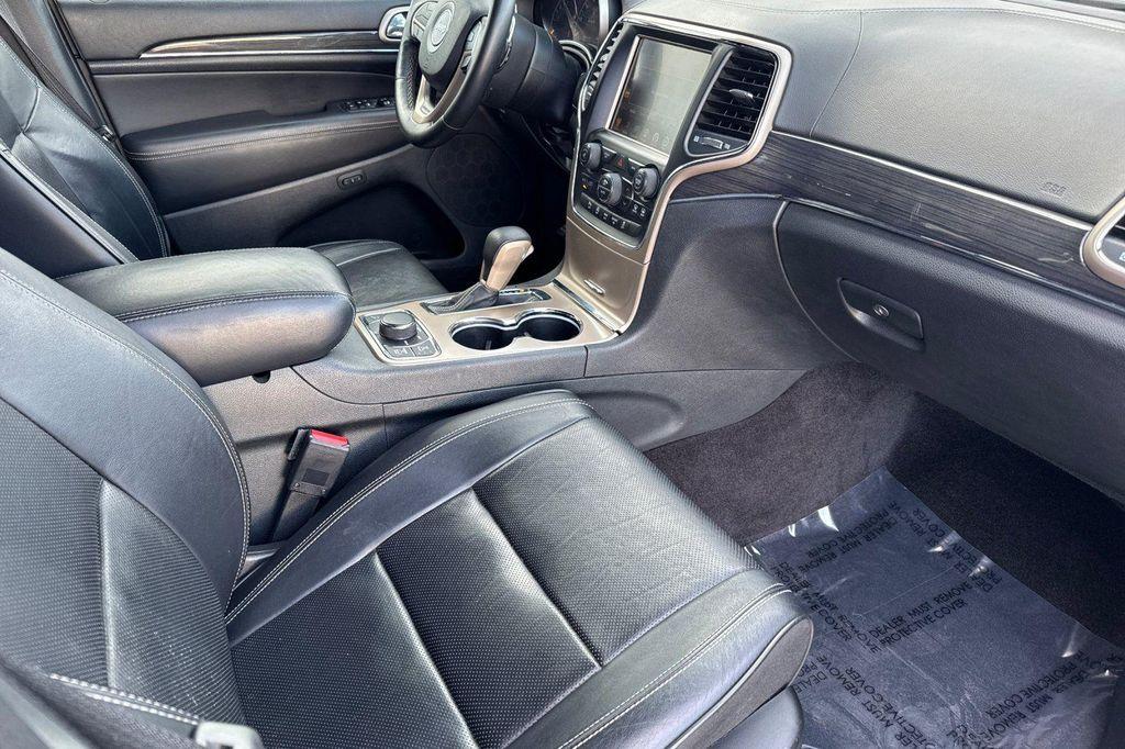 used 2017 Jeep Grand Cherokee car, priced at $10,200
