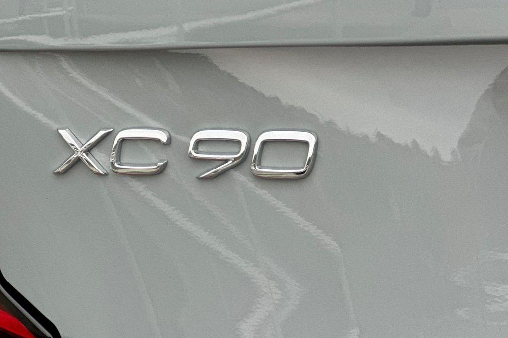 new 2026 Volvo XC90 car, priced at $75,155