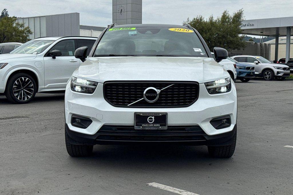 used 2020 Volvo XC40 car, priced at $18,999