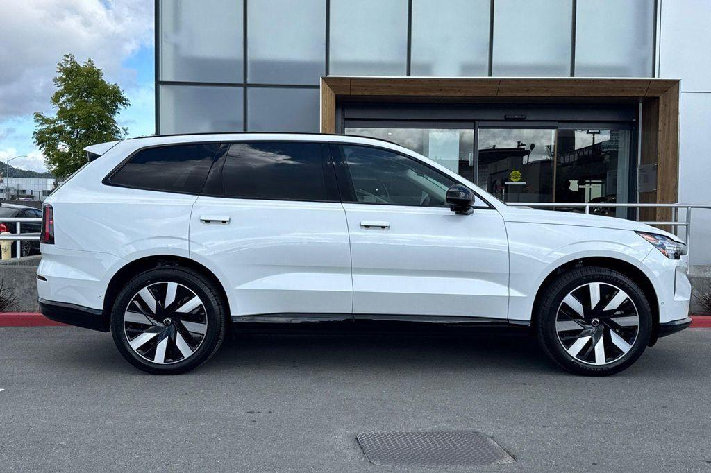 new 2026 Volvo EX90 car, priced at $81,030