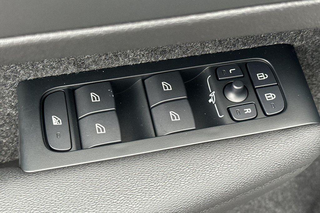 new 2026 Volvo XC40 car, priced at $43,845