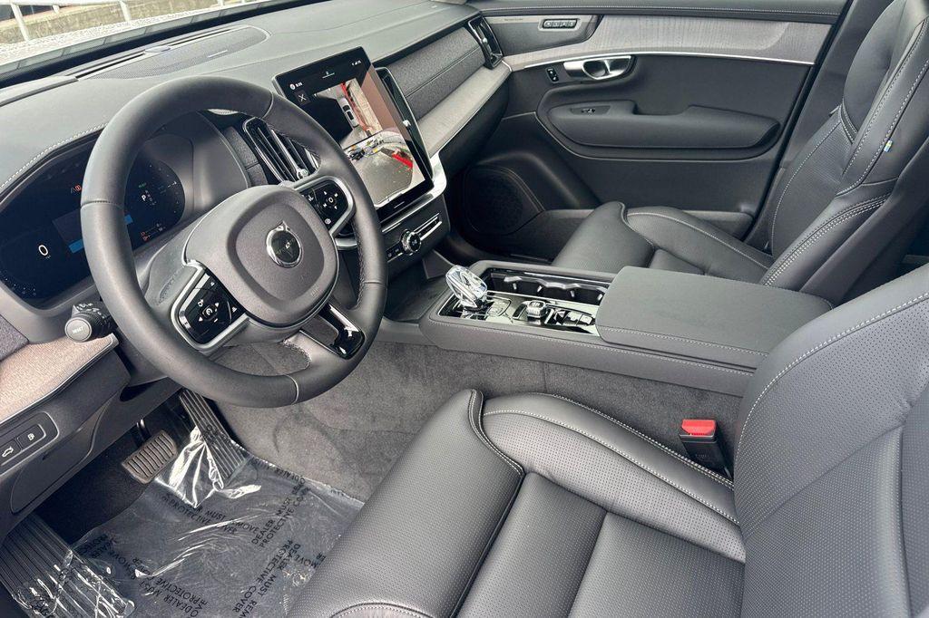 new 2026 Volvo XC90 Plug-In Hybrid car, priced at $87,120