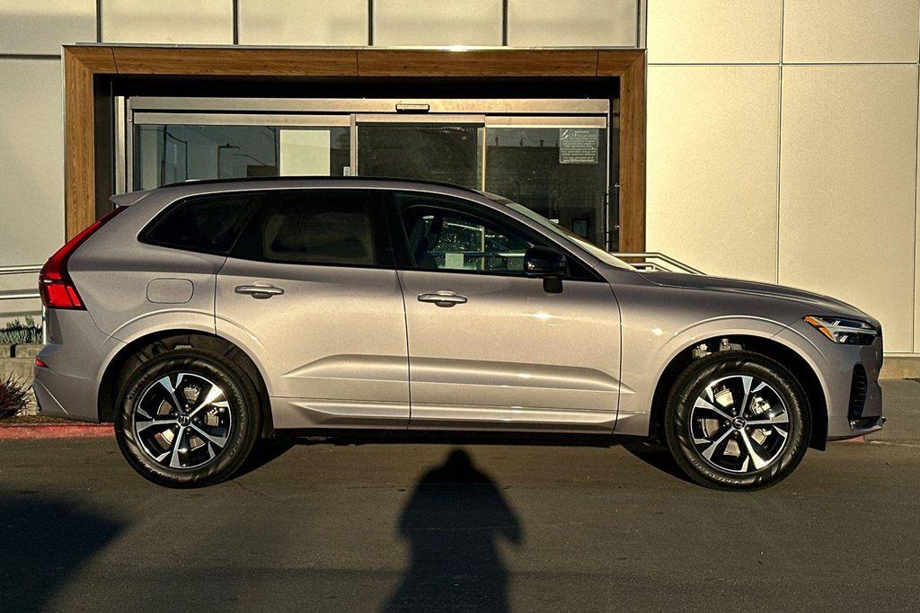 new 2026 Volvo XC60 car, priced at $51,095