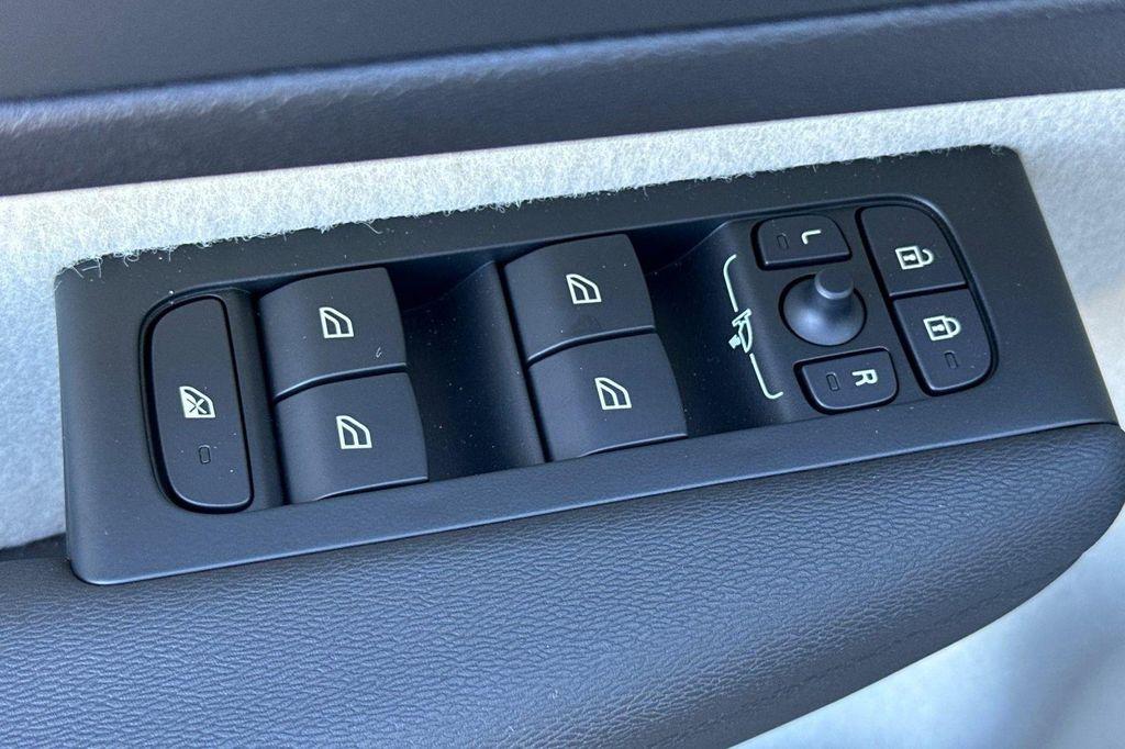 new 2026 Volvo XC40 car, priced at $50,150