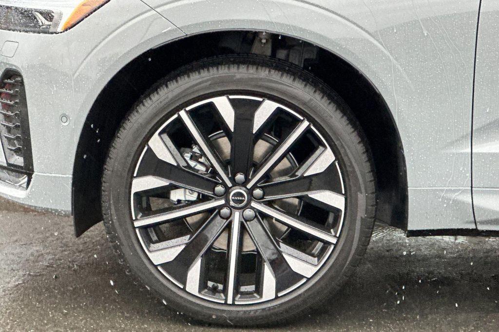 new 2026 Volvo XC60 car, priced at $63,935