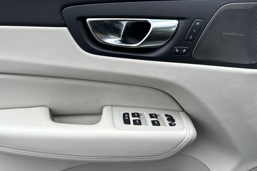 new 2026 Volvo XC60 car, priced at $63,935