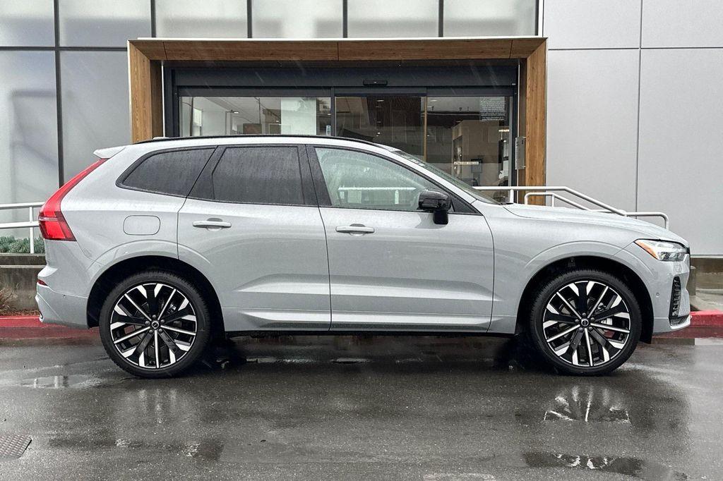 new 2026 Volvo XC60 car, priced at $63,935